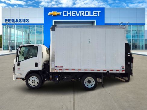 New 2025 Chevrolet Low Cab Forward 4500 XD RWD image 3
