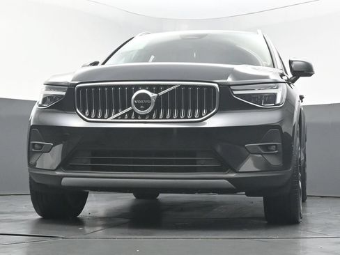Used 2023 Volvo XC40 B5 Ultimate w/ Climate Package AWD/4WD image 46