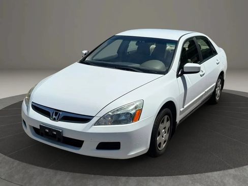 Used 2007 Honda Accord LX image 2