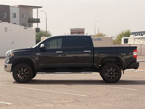 Used 2017 Toyota Tundra Platinum AWD/4WD image 7