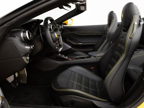 Certified 2020 Ferrari Portofino RWD image 54