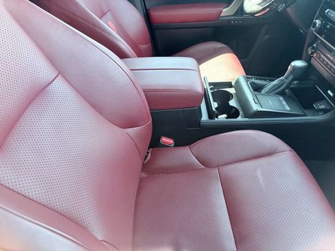 Used 2023 Lexus GX 460 Luxury w/ Sport Design Package AWD/4WD image 5