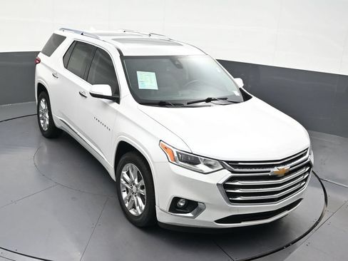 Used 2021 Chevrolet Traverse High Country FWD image 22