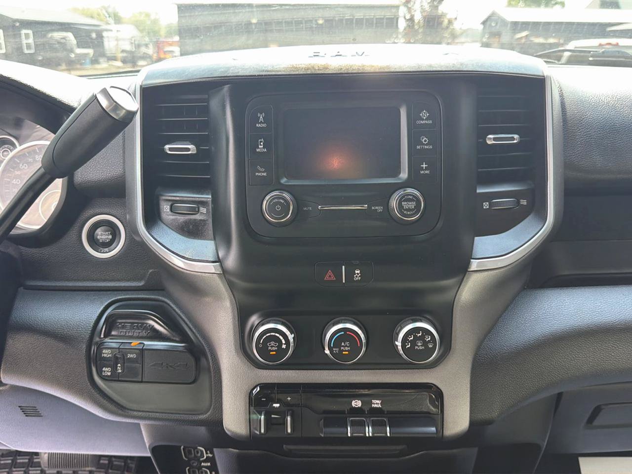 Used 2021 RAM 2500 Big Horn AWD/4WD image 11