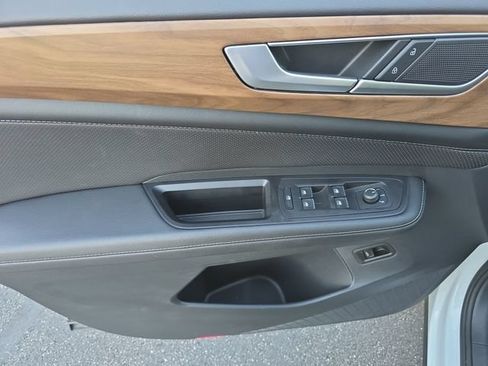 Used 2024 Volkswagen Atlas SE FWD image 10