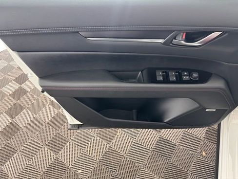 New 2025 MAZDA CX-5 Carbon Edition image 17