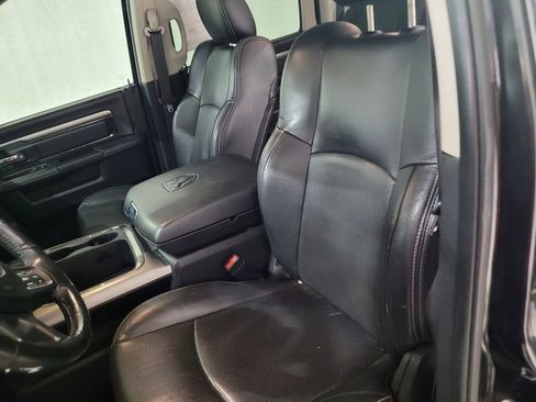 Used 2016 RAM 1500 Sport w/ Black Ram 1500 Sport Group image 9