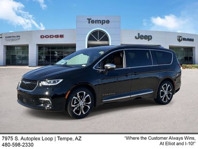 New 2026 Chrysler Pacifica Pinnacle