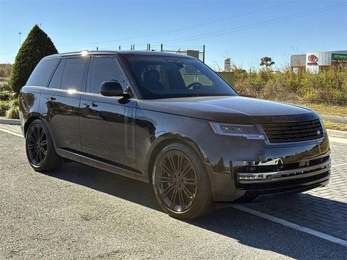 New 2026 Land Rover Range Rover SE image 7