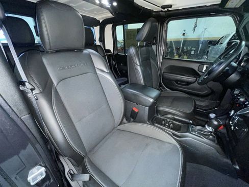 Used 2023 Jeep Gladiator Sport S image 29