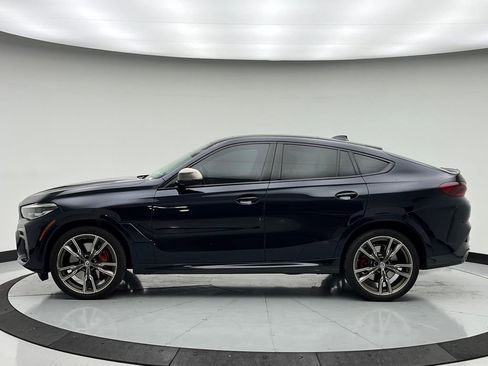 Used 2022 BMW X6 M50i image 8