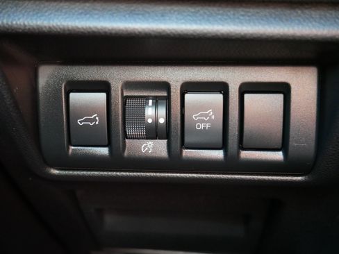 Used 2023 Subaru Outback Premium AWD/4WD image 26