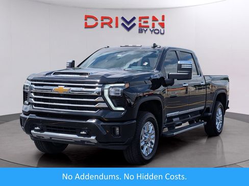 Used 2024 Chevrolet Silverado 2500 High Country w/ High Country Premium Package image 1