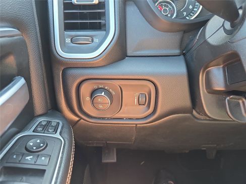 Used 2024 RAM 2500 Big Horn image 19