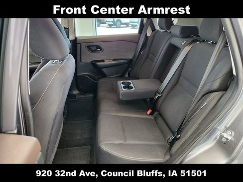 Used 2023 Nissan Rogue S image 16