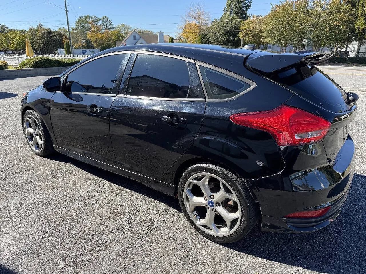 Used 2016 Ford Focus ST w/ Equipment Group 401A FWD image 4