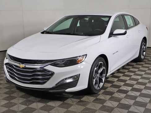 Used 2024 Chevrolet Malibu LT image 6