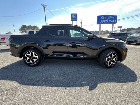 Used 2022 Hyundai Santa Cruz Limited image 3