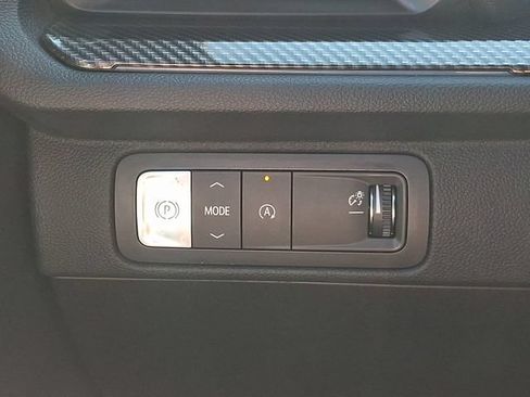 Used 2025 Chevrolet Traverse High Country w/ LPO, Floor Liner Package FWD image 29