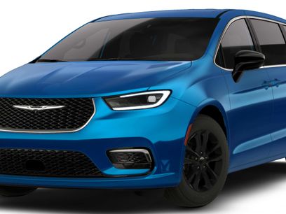 New 2026 Chrysler Pacifica Select