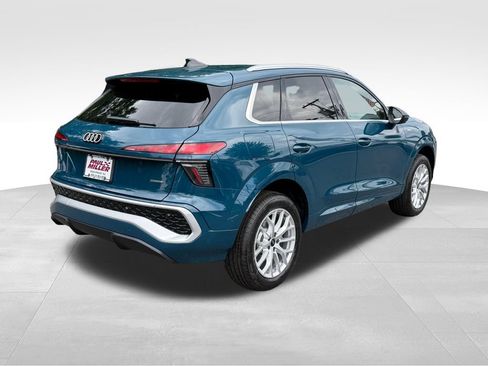 New 2026 Audi Q3 quattro 2.0T AWD/4WD image 7