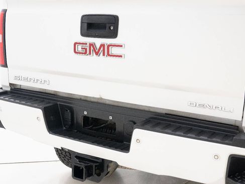Used 2018 GMC Sierra 3500 Denali w/ Duramax Plus Package AWD/4WD image 20