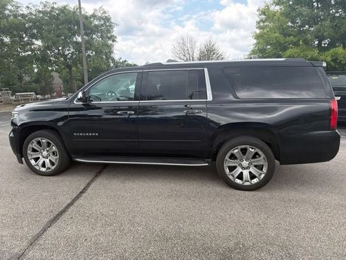 Used 2018 Chevrolet Suburban Premier AWD/4WD image 6