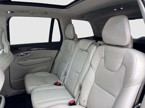 Used 2017 Volvo XC90 T6 Momentum w/ Vision Package AWD/4WD image 36