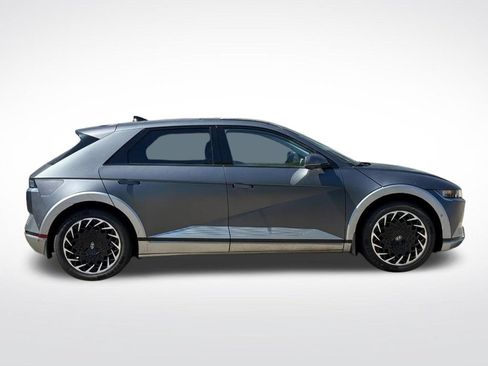 Used 2023 Hyundai Ioniq 5 Limited AWD/4WD image 2
