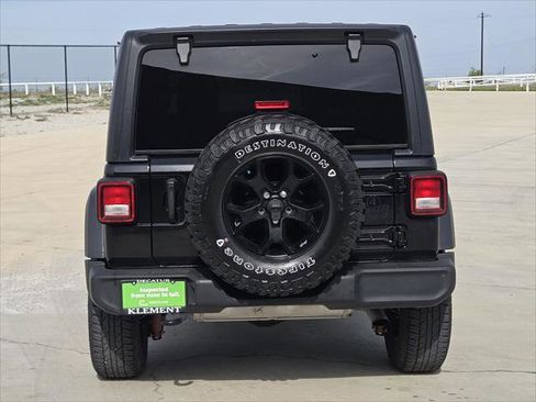 Certified 2022 Jeep Wrangler Unlimited Sport AWD/4WD image 7