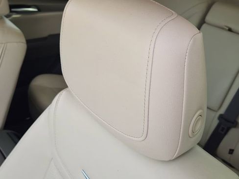 Used 2023 Cadillac XT5 Premium Luxury w/ Technology Package FWD image 16