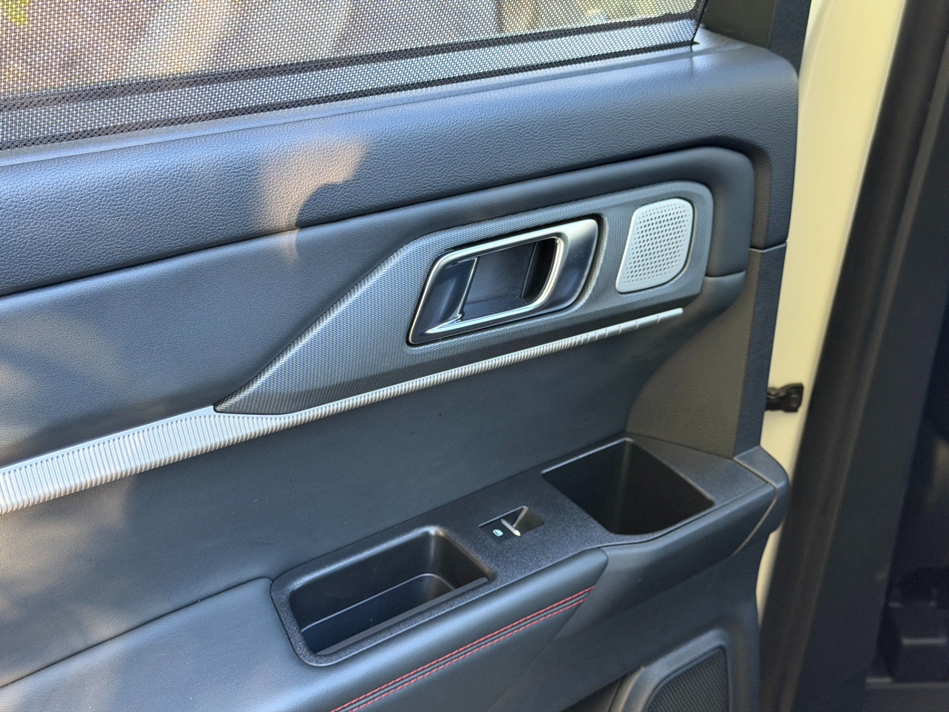 Used 2025 Ford Explorer ST AWD/4WD image 52