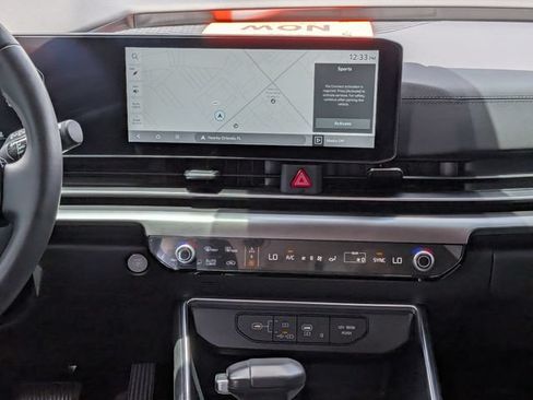 Certified 2026 Kia Carnival SX Prestige FWD image 17