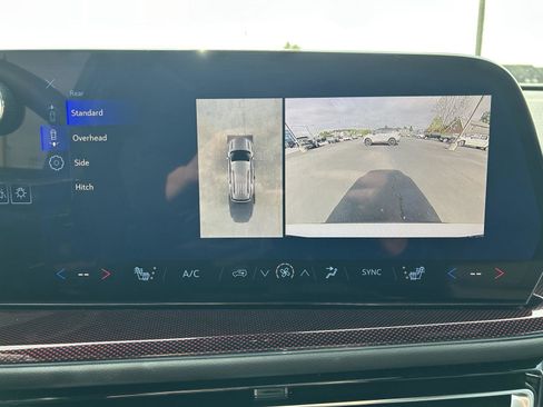 New 2026 Chevrolet Traverse Z71 w/ Enhanced Driving Package image 13