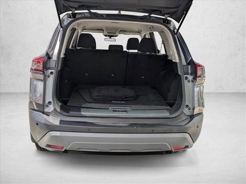 Used 2022 Nissan Rogue S FWD image 6