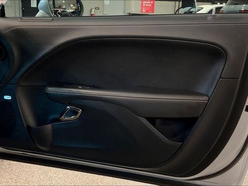 Used 2020 Dodge Challenger SRT Hellcat Redeye image 18