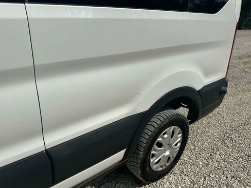 Used 2015 Ford Transit 350 XLT image 20