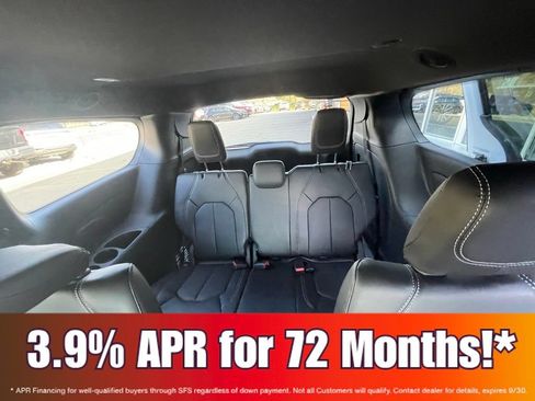 New 2026 Chrysler Pacifica Select FWD image 12