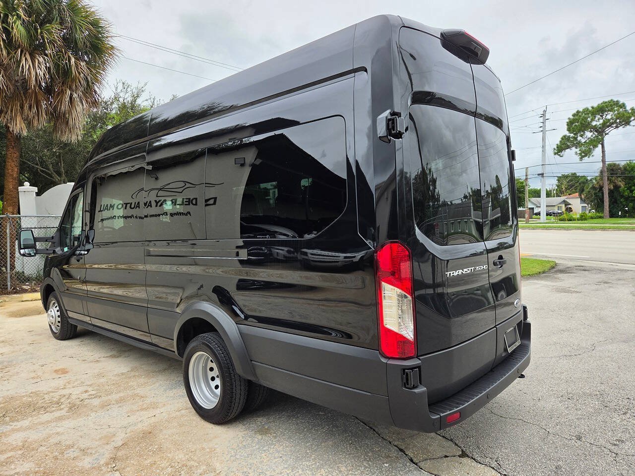 Used 2025 Ford Transit 350 XL RWD image 8