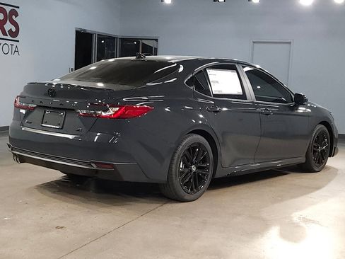 New 2026 Toyota Camry SE image 7