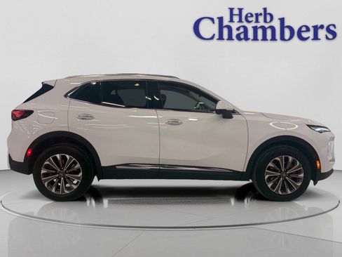 Used 2024 Buick Envision Preferred image 2