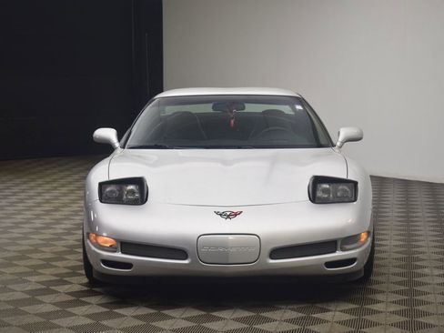 Used 2002 Chevrolet Corvette Z06 w/ Memory Pkg RWD image 19