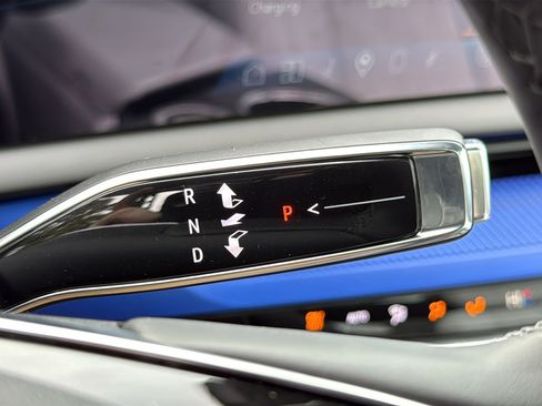 New 2026 Cadillac Optiq Sport 2 image 17