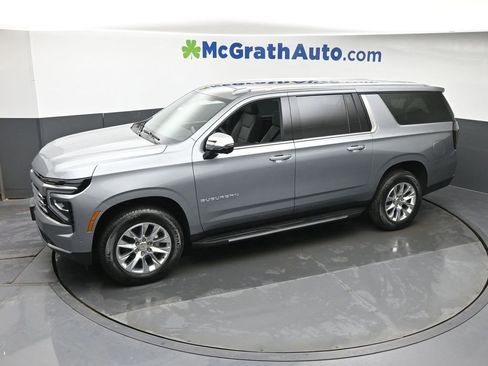 New 2026 Chevrolet Suburban Premier w/ Sun And Tow Package AWD/4WD image 21