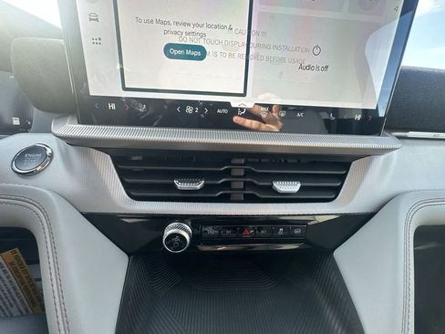 New 2026 Ford Explorer Active AWD/4WD image 25
