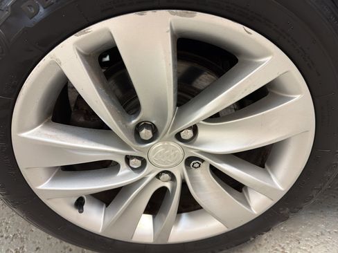 Used 2016 Buick Regal AWD image 36