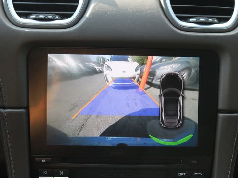 Used 2018 Porsche 718 Cayman S image 22