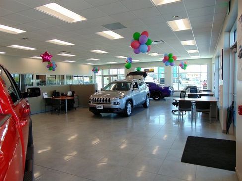 Used 2023 RAM 1500 Limited AWD/4WD image 6
