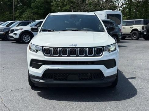 Used 2023 Jeep Compass Sport AWD/4WD image 9