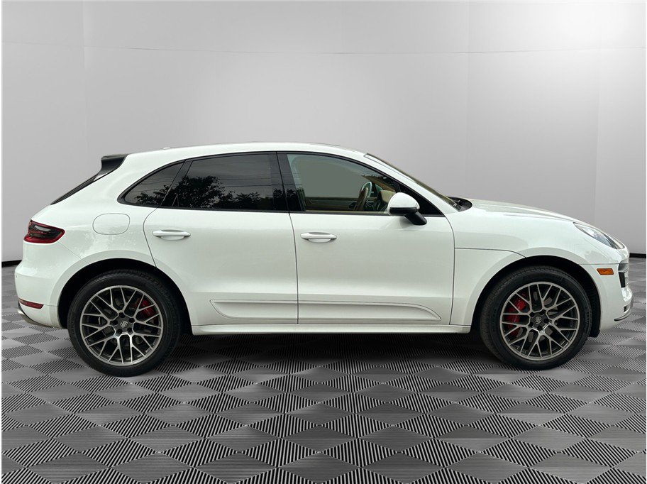Used 2015 Porsche Macan Turbo AWD/4WD image 6